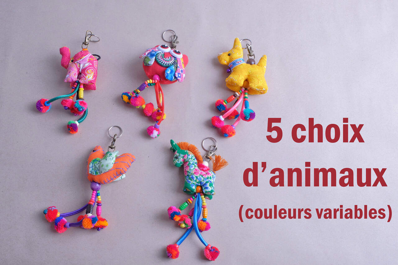 porte-clés avec animaux et pom-poms