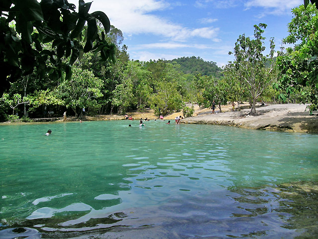 eaux chaudes côte d'Andaman en Thailande