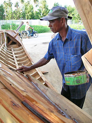 artisan sur la côte d'Andaman en Thailande