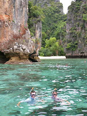 masque et tuba sur la côte d'Andaman en Thailande