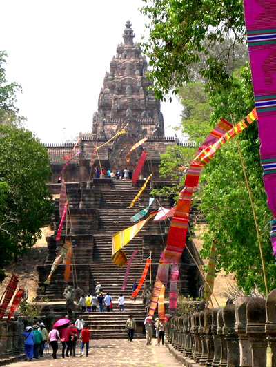 entrée du temple Phnom Rung dans l'Isan en Thailande