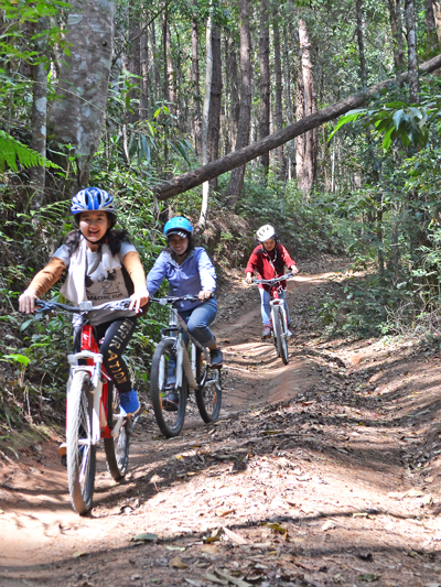 balade à VTT dans le parc national Doi Inthanon